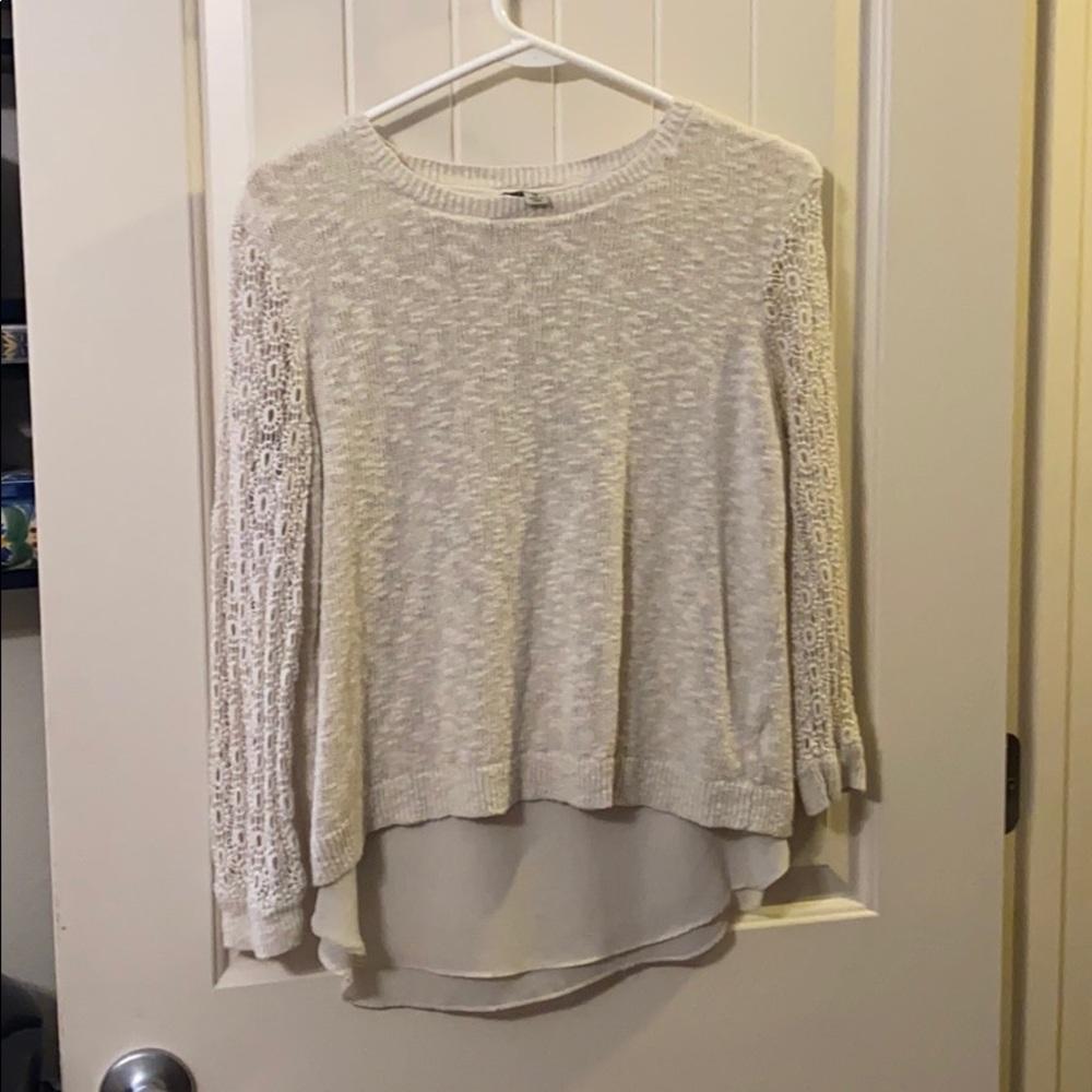 Medium lucky brand sweater/blouse